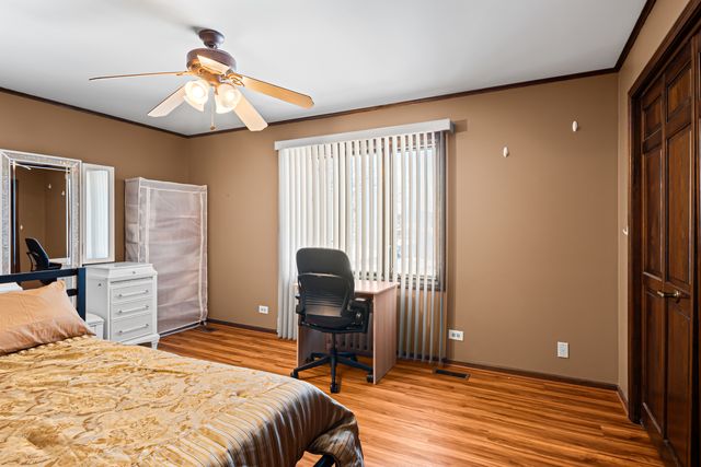 1130 N Thatcher Lane, Addison, IL 60101