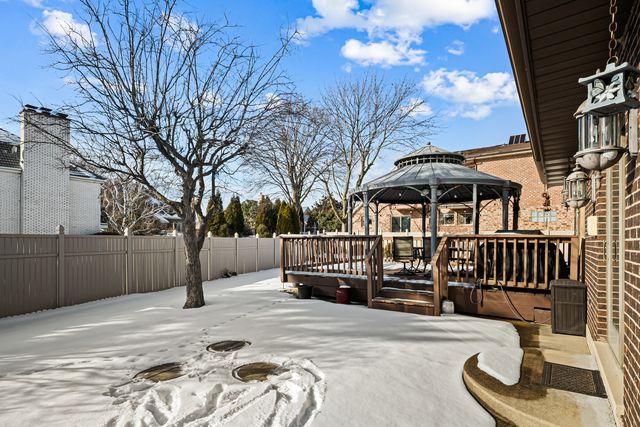 1130 N Thatcher Lane, Addison, IL 60101