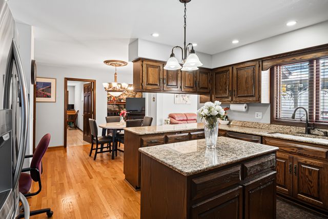 1130 N Thatcher Lane, Addison, IL 60101