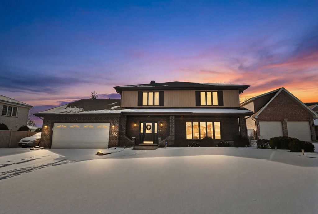 1130 N Thatcher Lane, Addison, IL 60101