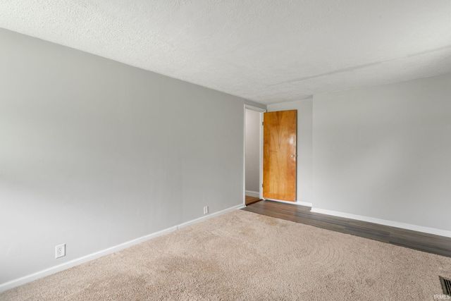 3414 Brookhurst Place, South Bend, IN 46615