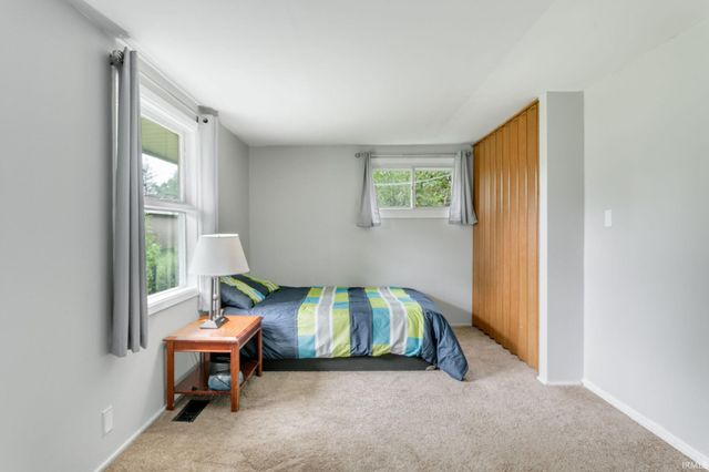 3414 Brookhurst Place, South Bend, IN 46615