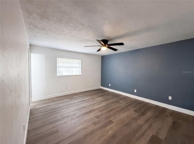 3725 NW 8TH AVENUE, Gainesville, FL 32605