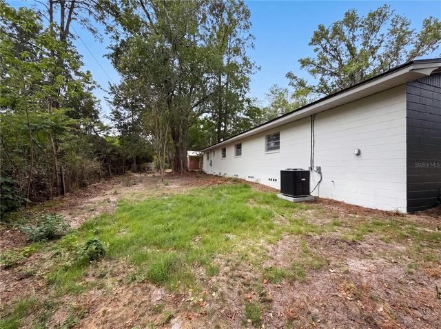 3725 NW 8TH AVENUE, Gainesville, FL 32605