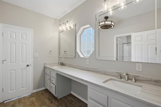 12714 EAGLE NEST DR, Buda, TX 78610