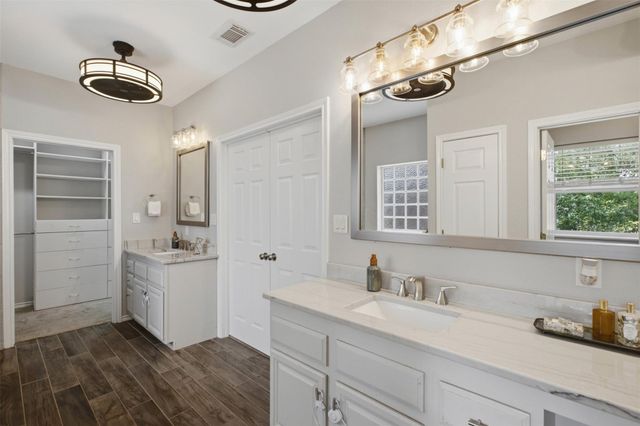 12714 EAGLE NEST DR, Buda, TX 78610