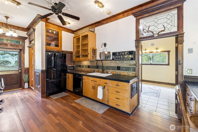 25119 SE 262nd Street, Ravensdale, WA 98051