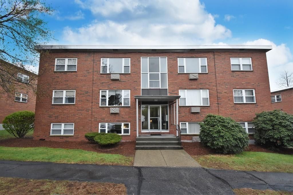 1105 Lexington St. 7-3, Waltham, MA 02452