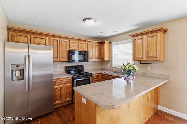 125 Eagle Feather St, Mt Washington, KY 40047