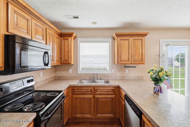 125 Eagle Feather St, Mt Washington, KY 40047