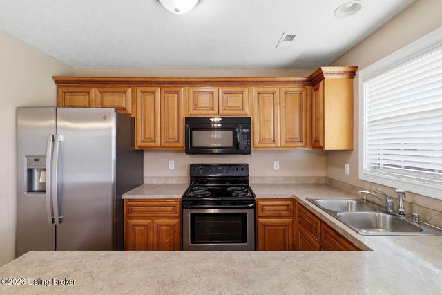 125 Eagle Feather St, Mt Washington, KY 40047