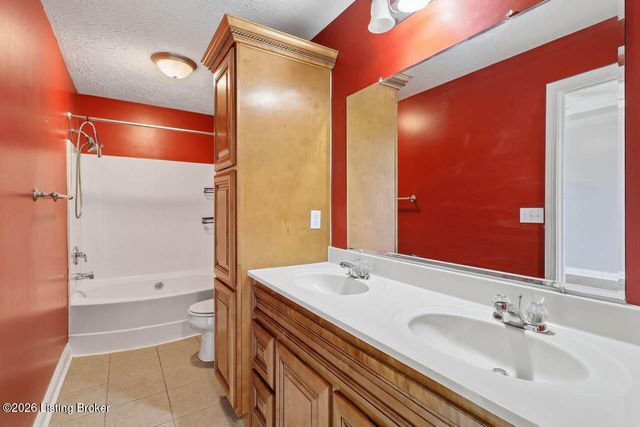 125 Eagle Feather St, Mt Washington, KY 40047