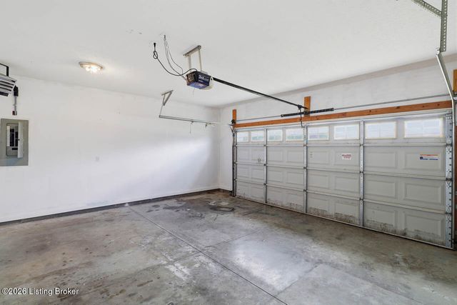 125 Eagle Feather St, Mt Washington, KY 40047