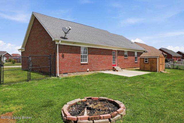 125 Eagle Feather St, Mt Washington, KY 40047