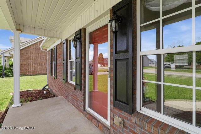 125 Eagle Feather St, Mt Washington, KY 40047