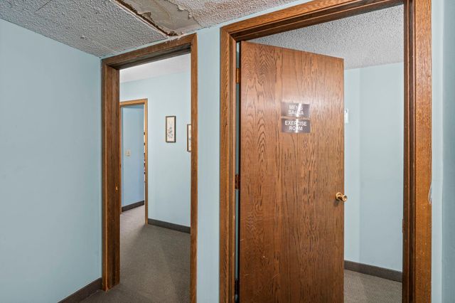 4120 Parklawn Avenue 120, Edina, MN 55435