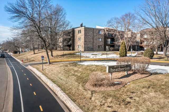 4120 Parklawn Avenue 120, Edina, MN 55435