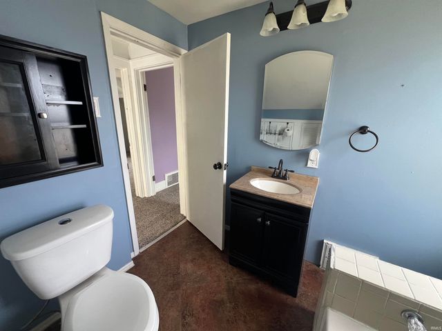 833 S 34th Street, South Bend, IN 46615