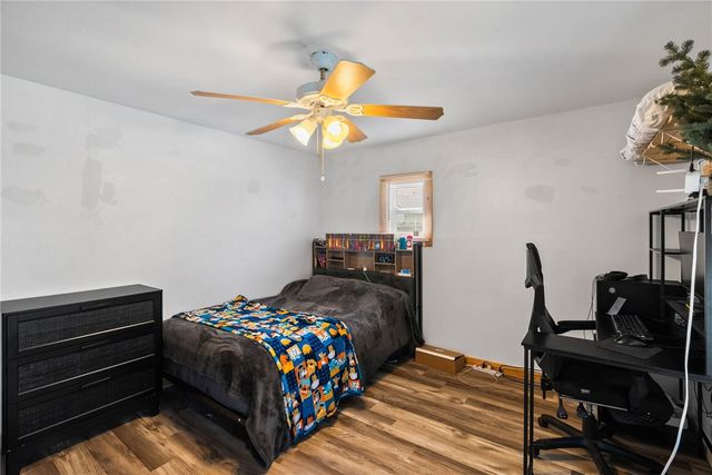 335 Laurel Dr, Corpus Christi, TX 78404