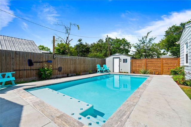 335 Laurel Dr, Corpus Christi, TX 78404