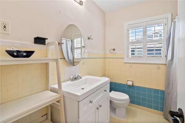 335 Laurel Dr, Corpus Christi, TX 78404