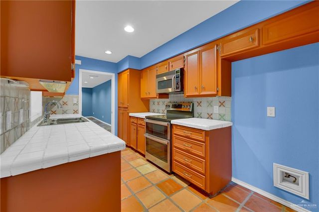 412 Toronto Avenue 37, Mcallen, TX 78503