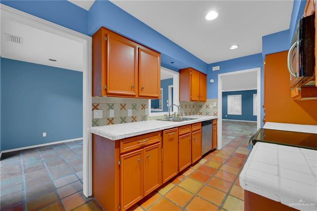 412 Toronto Avenue 37, Mcallen, TX 78503