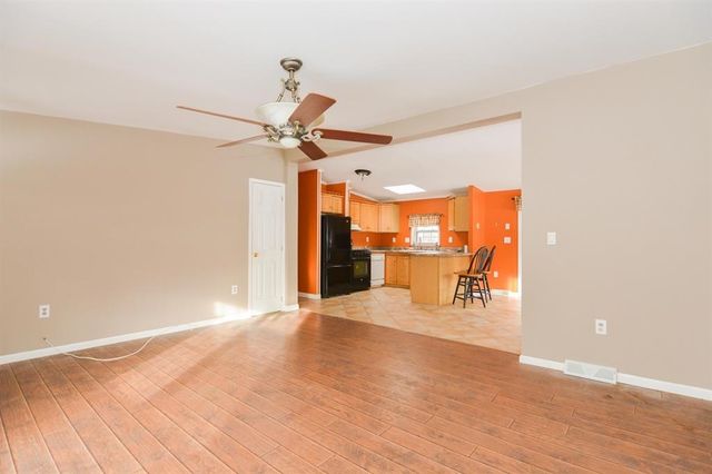 47 Campbell Drive, Salem, NH 03079