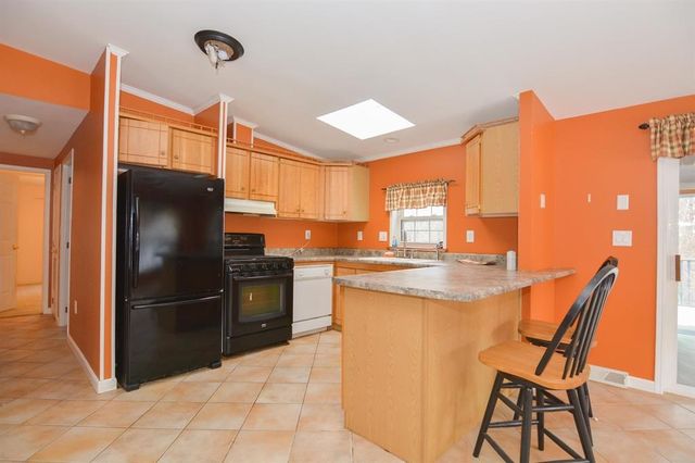 47 Campbell Drive, Salem, NH 03079