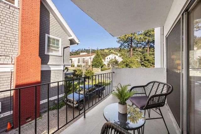 2632 Warring Street 2, Berkeley, CA 94704