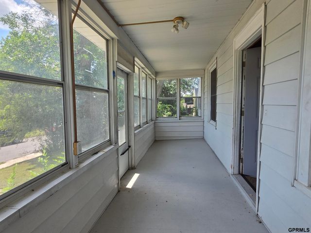 4324 GRAND Avenue, Omaha, NE 68111