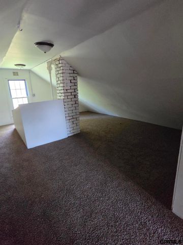 4324 GRAND Avenue, Omaha, NE 68111