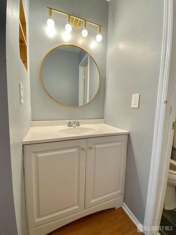 5062 Beech Court, South Brunswick, NJ 08852