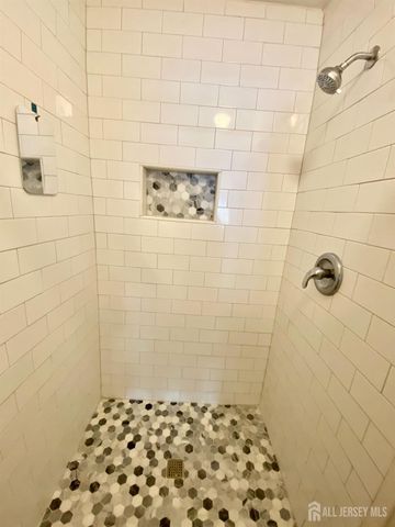 5062 Beech Court, South Brunswick, NJ 08852