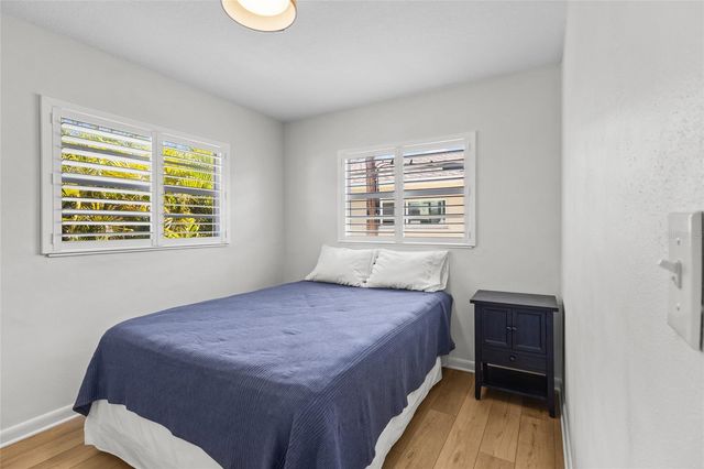 521 W VENICE AVENUE 16, Venice, FL 34285