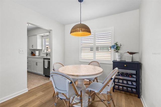 521 W VENICE AVENUE 16, Venice, FL 34285