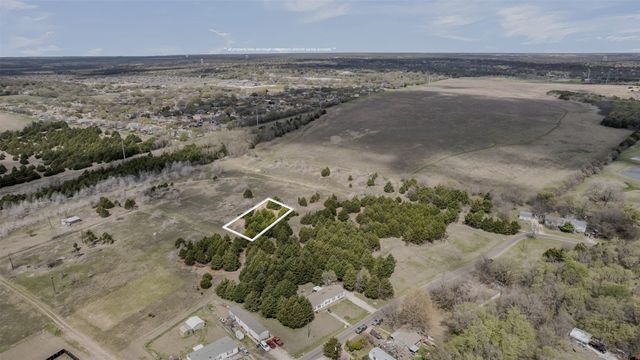 124 W Overhill Drive, Glenn Heights, TX 75154