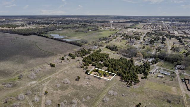 124 W Overhill Drive, Glenn Heights, TX 75154