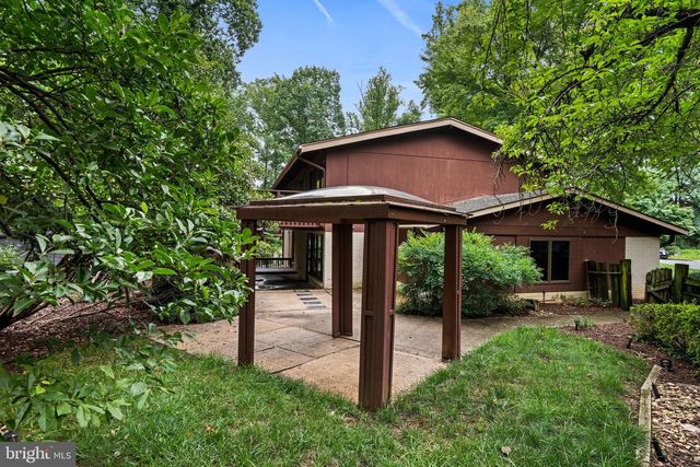 8108 TIMBER VALLEY CT, Dunn Loring, VA 22027