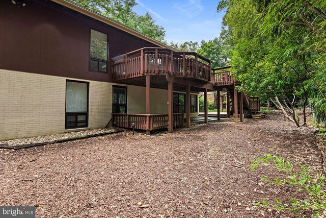 8108 TIMBER VALLEY CT, Dunn Loring, VA 22027
