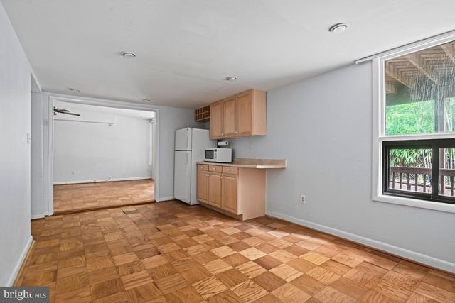 8108 TIMBER VALLEY CT, Dunn Loring, VA 22027