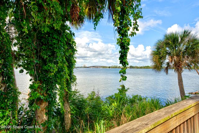 225 S Tropical Trail 605, Merritt Island, FL 32952
