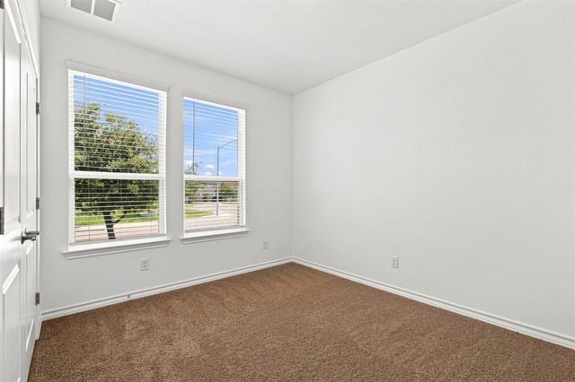218 Thurman Holt RD, Hutto, TX 78634
