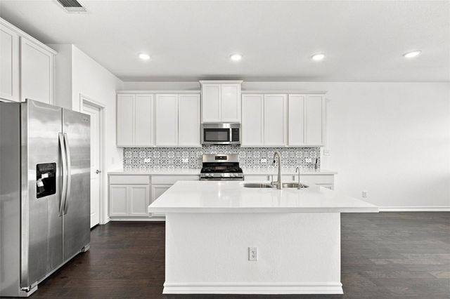218 Thurman Holt RD, Hutto, TX 78634