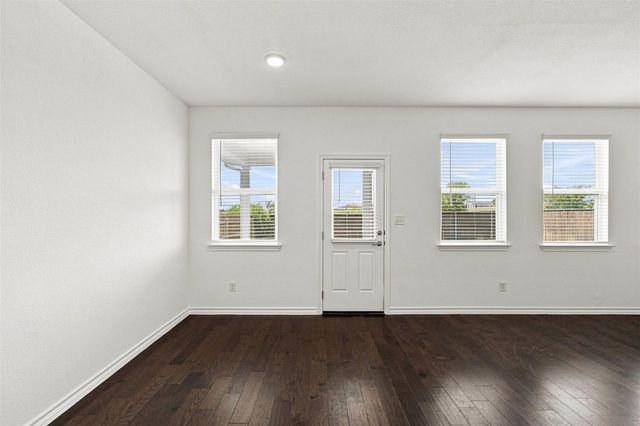 218 Thurman Holt RD, Hutto, TX 78634