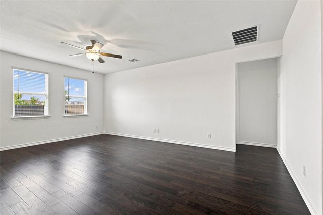218 Thurman Holt RD, Hutto, TX 78634