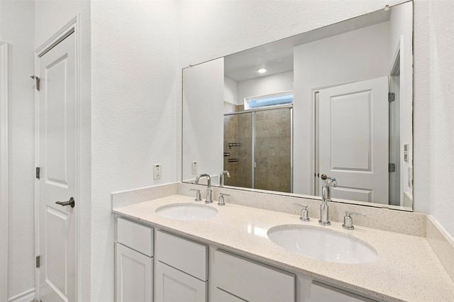 218 Thurman Holt RD, Hutto, TX 78634