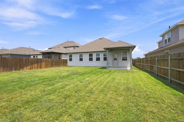 218 Thurman Holt RD, Hutto, TX 78634