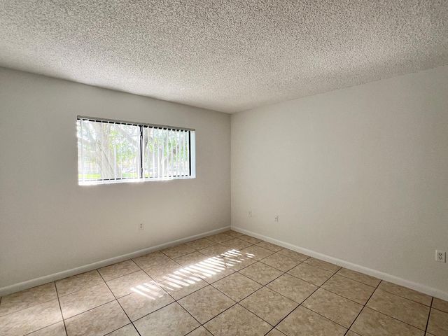 351 PALM Way 204, Pembroke Pines, FL 33025
