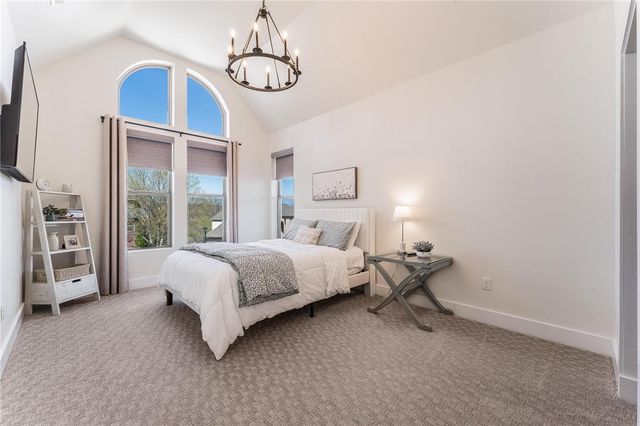 3706 NW Riverbend Road, Bentonville, AR 72712